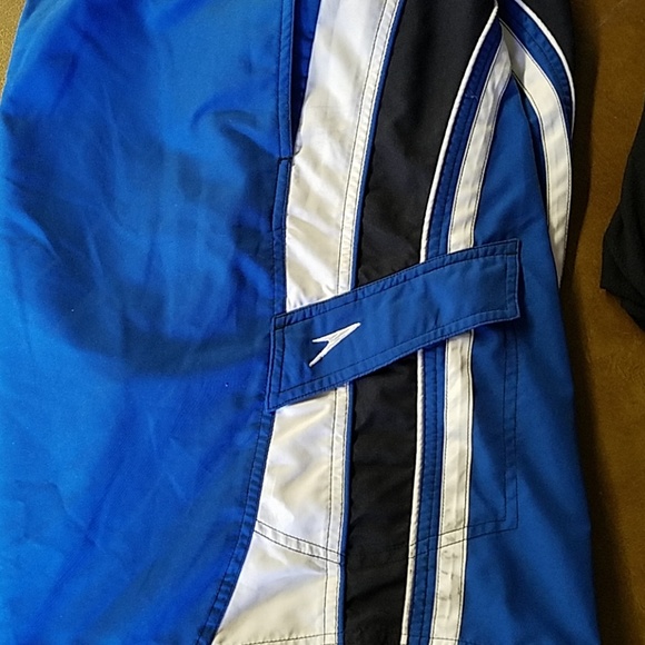 Speedo Swim Trunks Size L - Picture 4 of 4